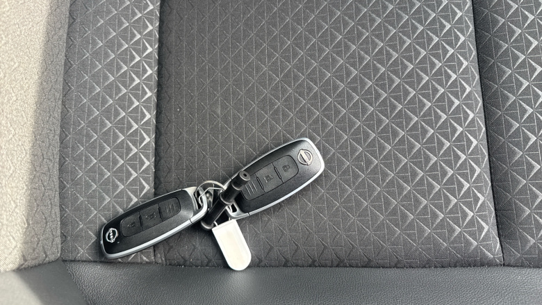 Nissan Juke 1.6 Hybrid N-Connecta 5dr Auto Hybrid Hatchback